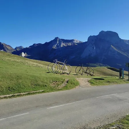 T2 Wifi Avec Balcon, Vue Montagne Appartamento Eaux-Bonnes
